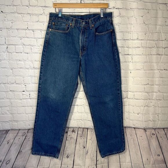 Levi’s Other - Levi’s 550 Men’s Light Wash Relaxed Fit Jeans size W35 x L30